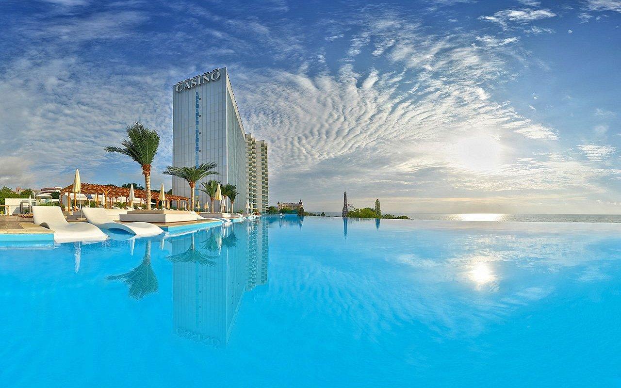 International Hotel Casino & Tower Suites